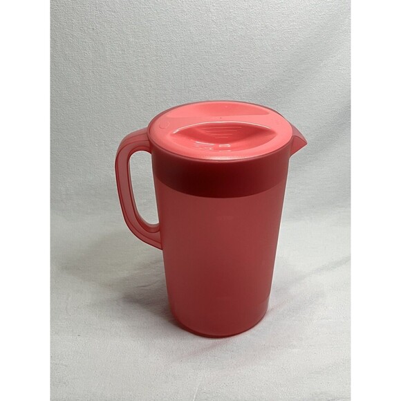 Vintage Rubbermaid Pink 1 Gallon Large Pitcher - Made In USA - Pre Owned - Picture 3 of 7